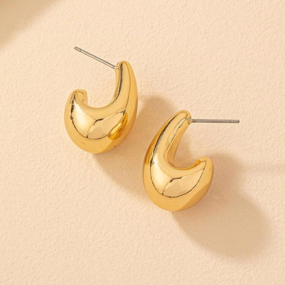 ANTHRO THE PETRA MINI DROP GOLD WATERDROP EARRINGS - Picture 6 of 6